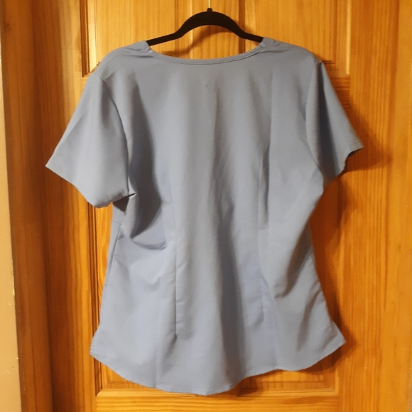 Scrub top - Picture 4 of 4